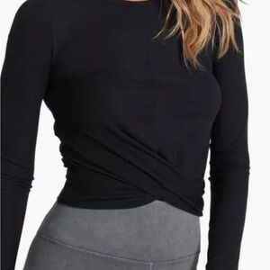 Vuori Long Sleeve Cove Twist Tee